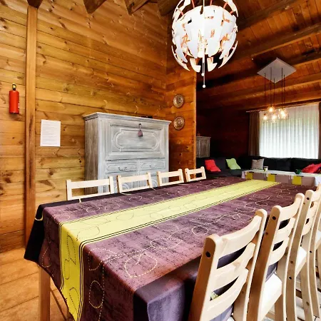 Cosy Chalet In With Fenced Garden Chalet *
